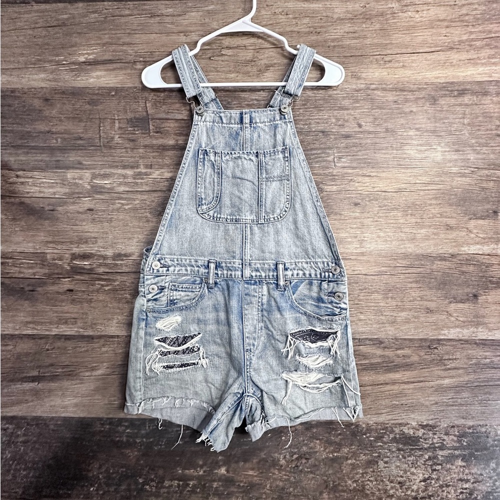 American Eagle Outfitters Light Blue Distressed Denim Short Overalls